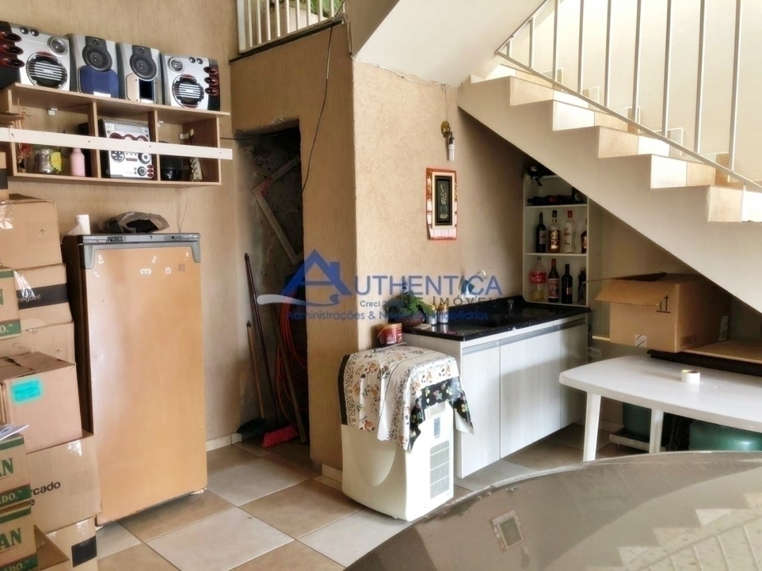 Sobrado à venda com 3 quartos, 205m² - Foto 4