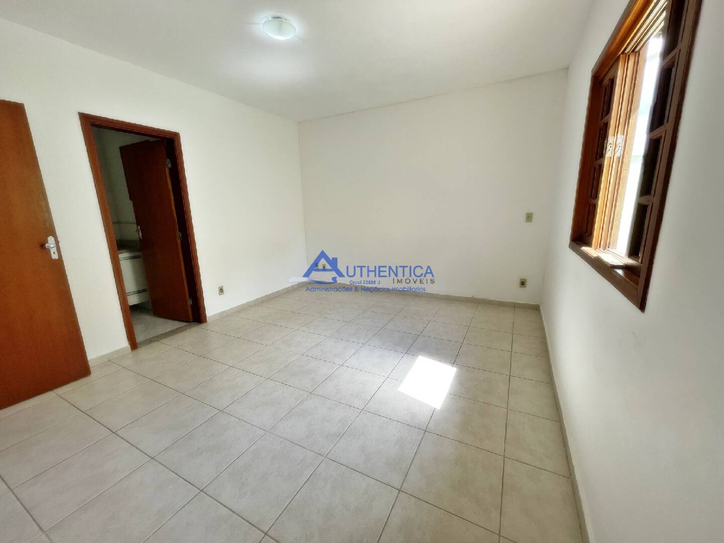 Casa à venda com 3 quartos, 125m² - Foto 11