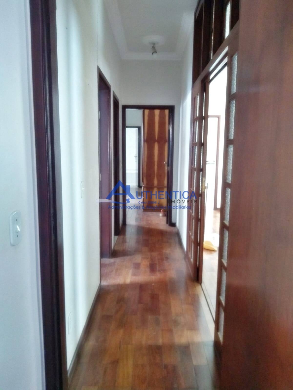 Casa à venda com 4 quartos, 318m² - Foto 14