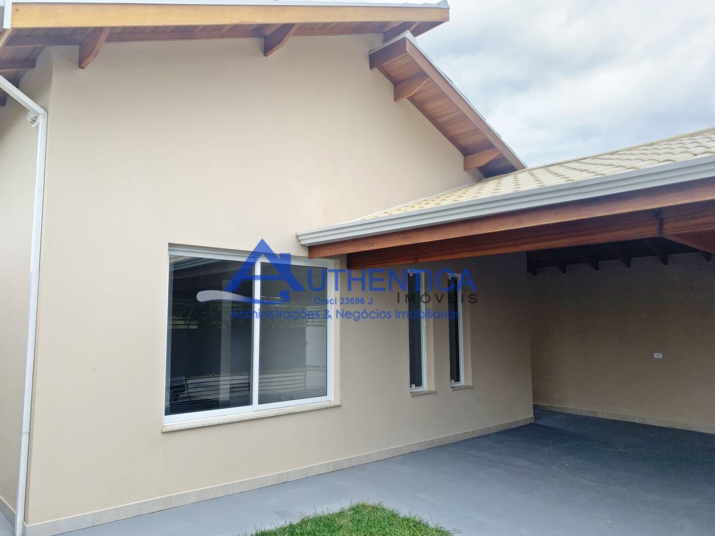 Casa à venda com 2 quartos, 155m² - Foto 4