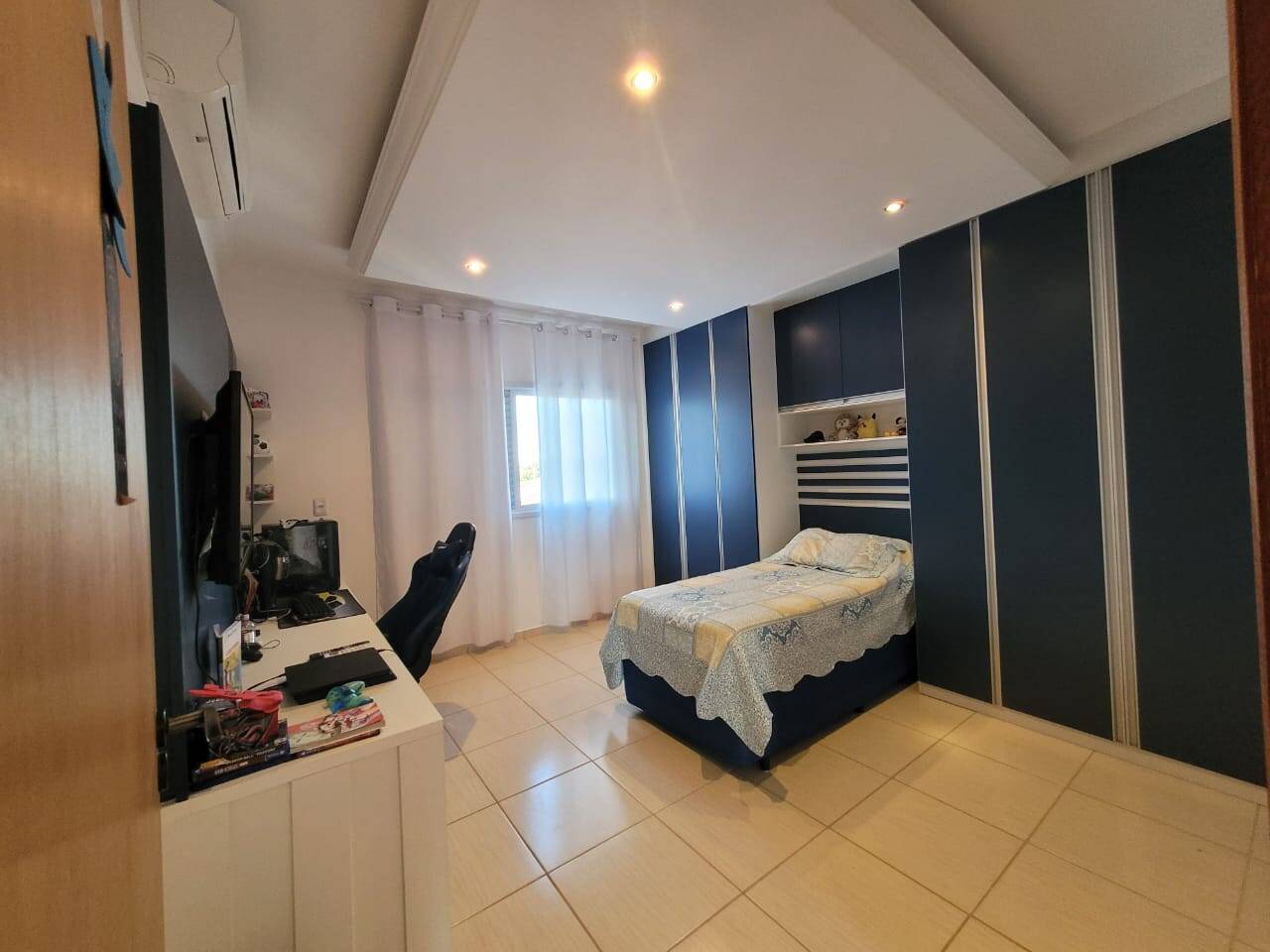 Casa de Condomínio à venda com 4 quartos, 350m² - Foto 16