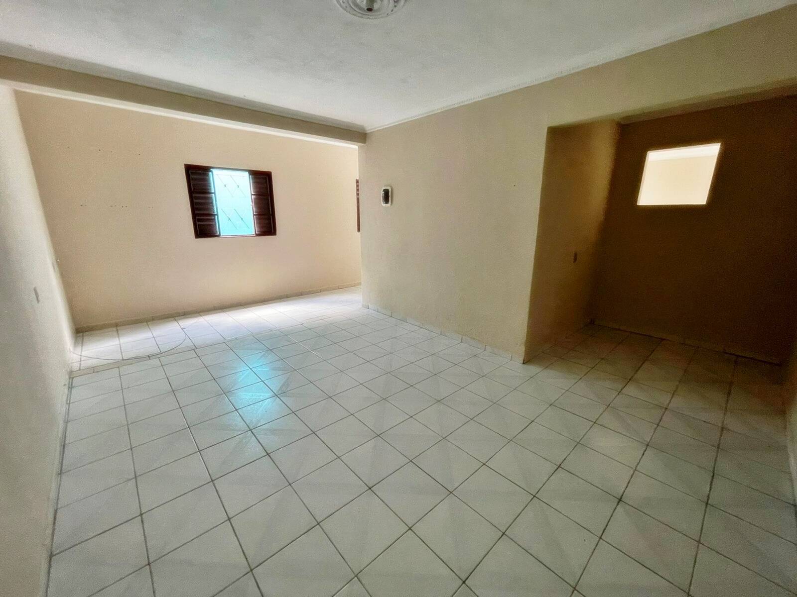 Casa à venda com 1 quarto, 300m² - Foto 12