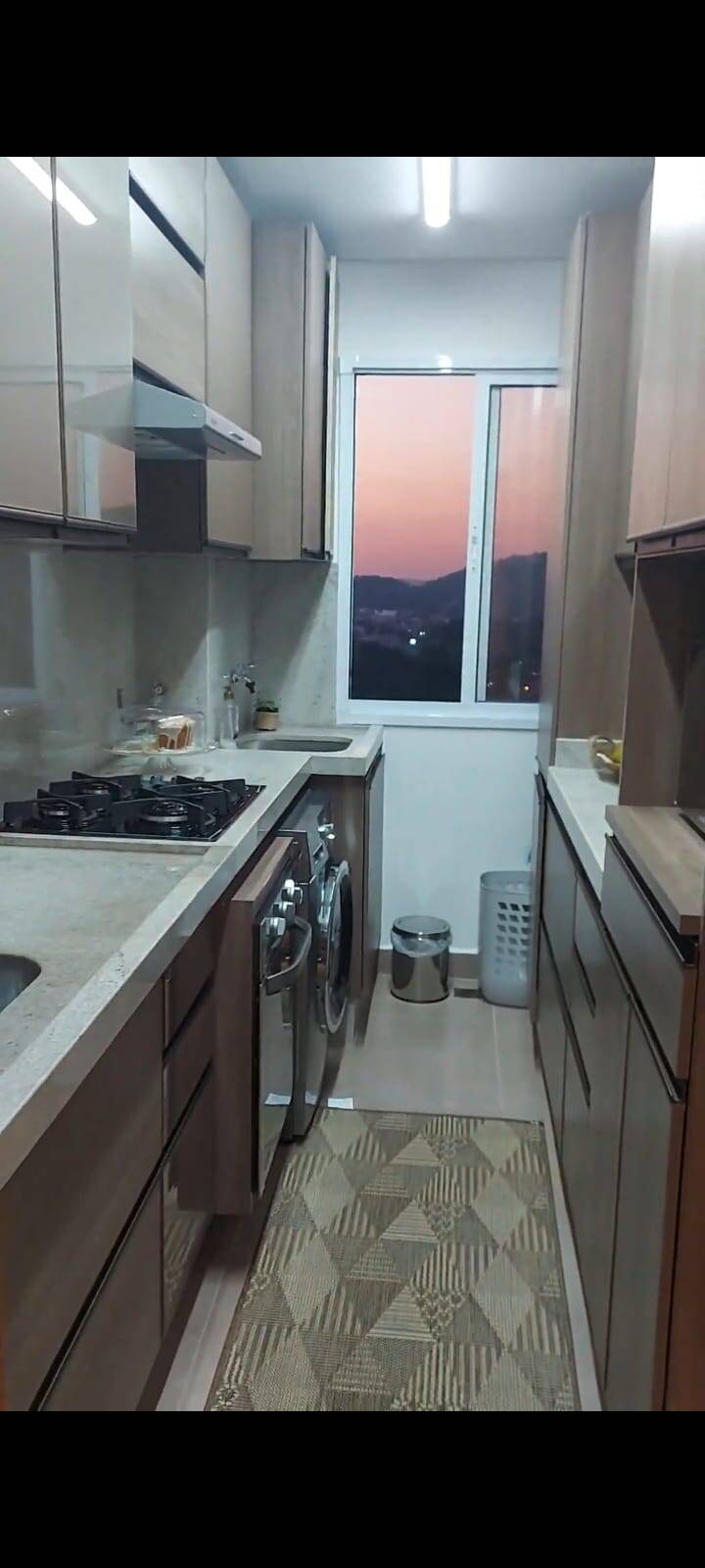 Apartamento à venda com 3 quartos, 65m² - Foto 2