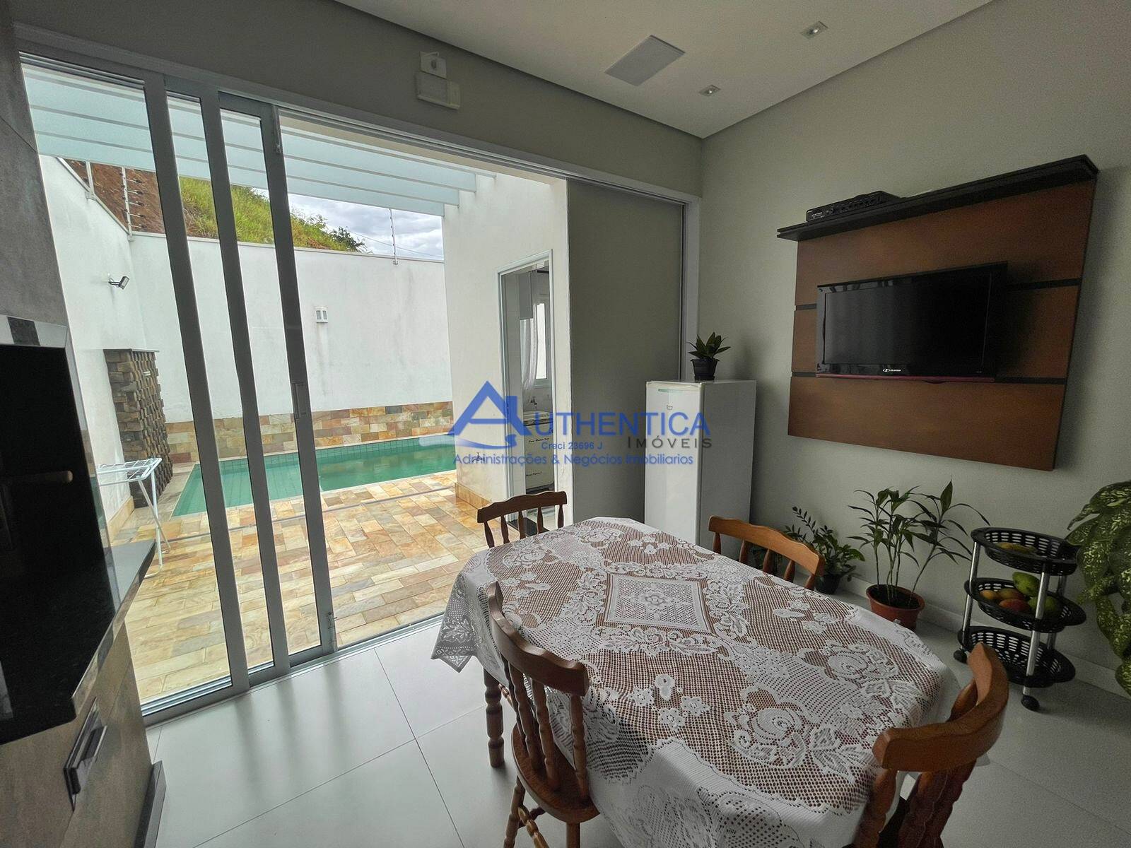 Casa à venda com 3 quartos, 170m² - Foto 11