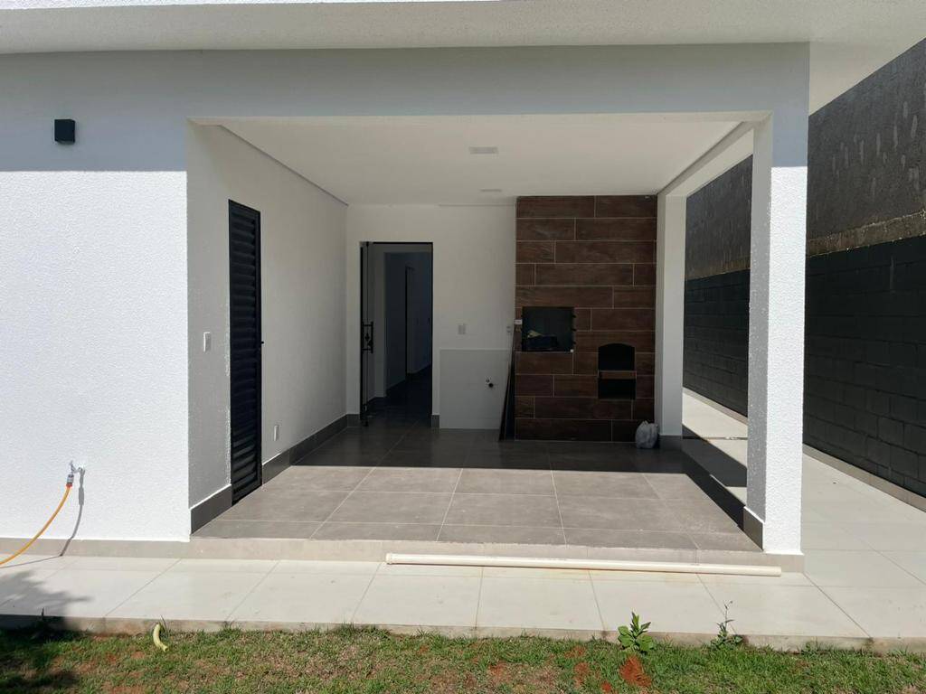 Casa à venda com 3 quartos, 123m² - Foto 4