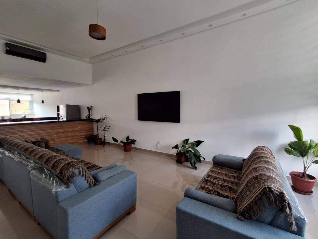 Casa à venda com 2 quartos, 267m² - Foto 10