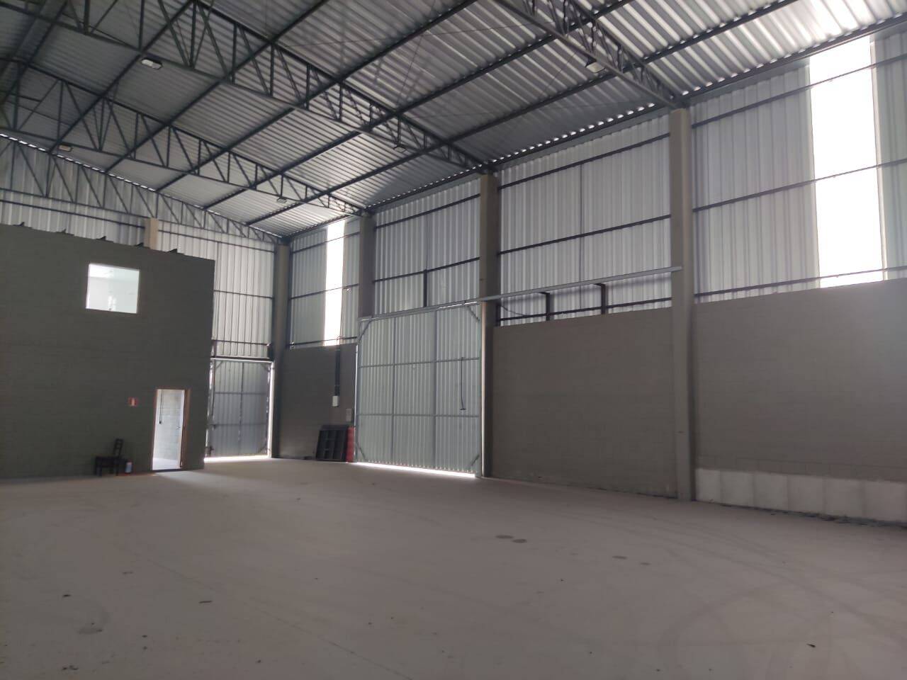 Depósito-Galpão-Armazém para alugar, 740m² - Foto 3