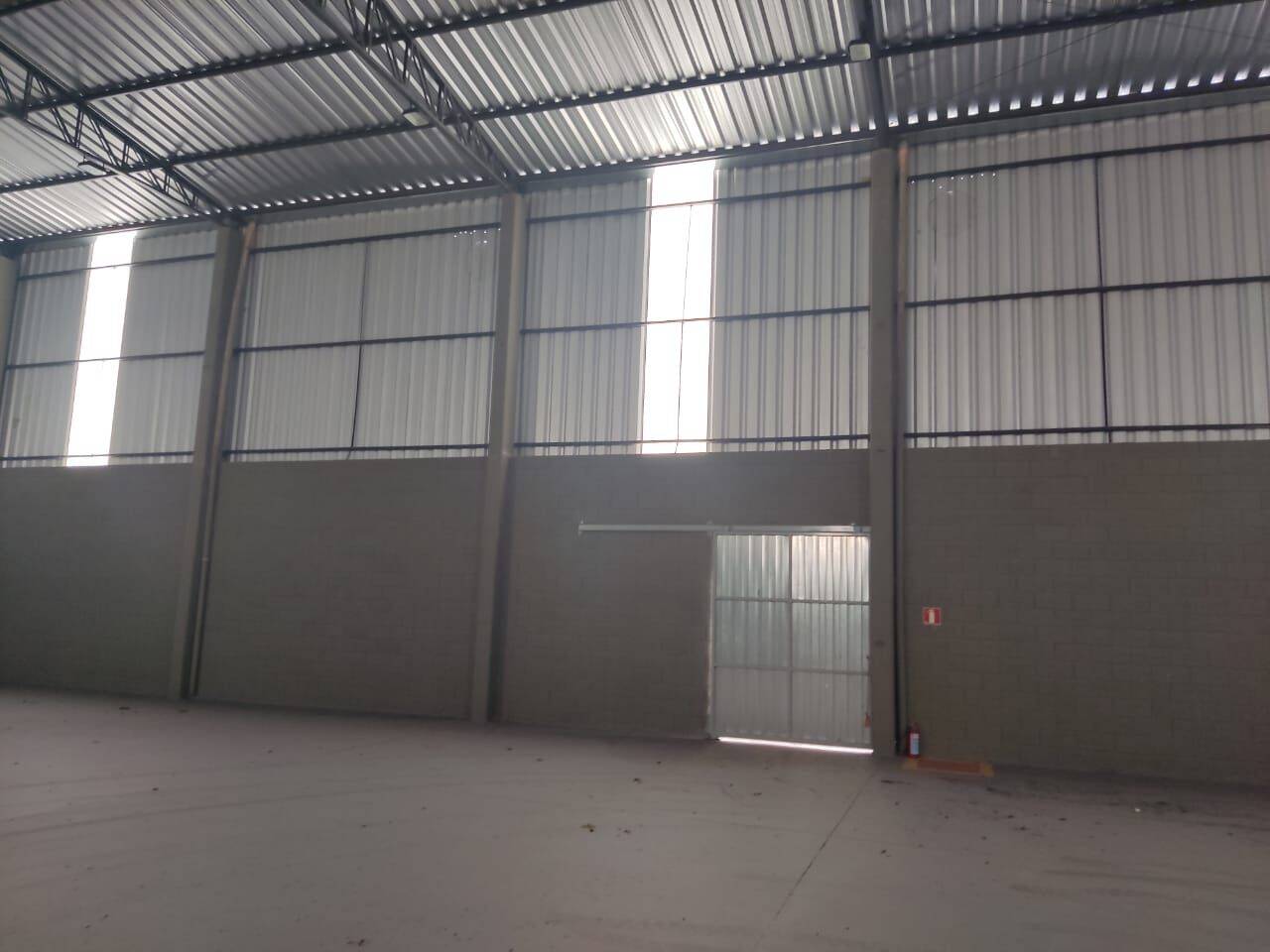 Depósito-Galpão-Armazém para alugar, 740m² - Foto 8