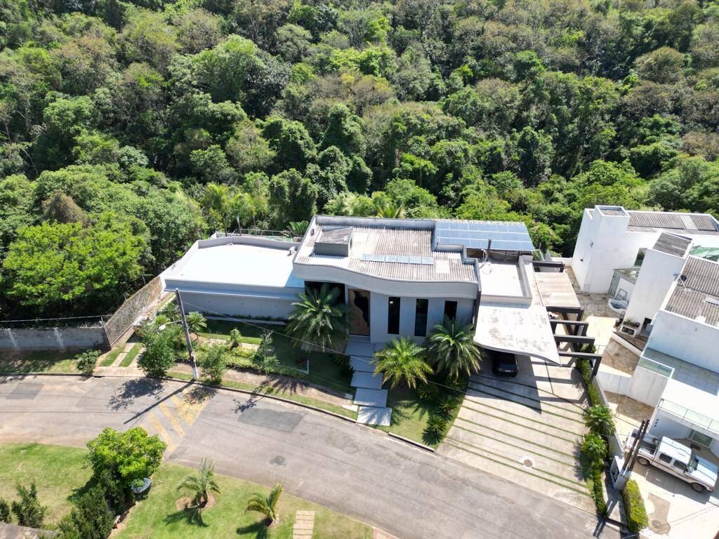 Casa de Condomínio à venda e aluguel com 3 quartos, 600m² - Foto 34