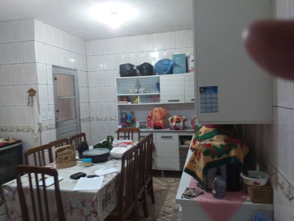 Casa à venda com 3 quartos, 200m² - Foto 12