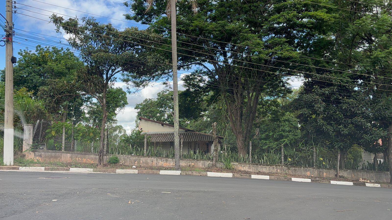 Fazenda à venda com 2 quartos, 197m² - Foto 1