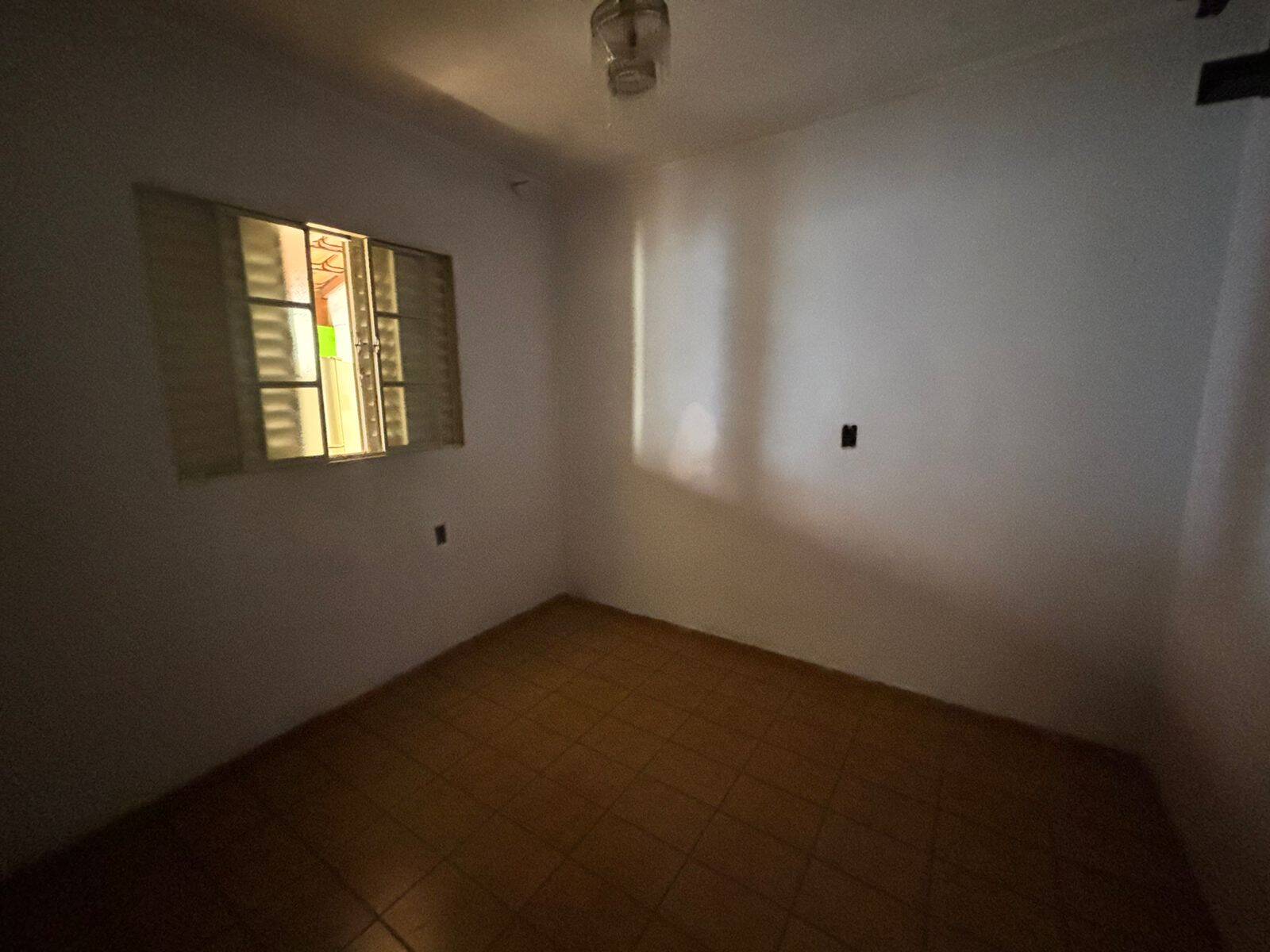 Casa para alugar com 3 quartos, 250m² - Foto 18