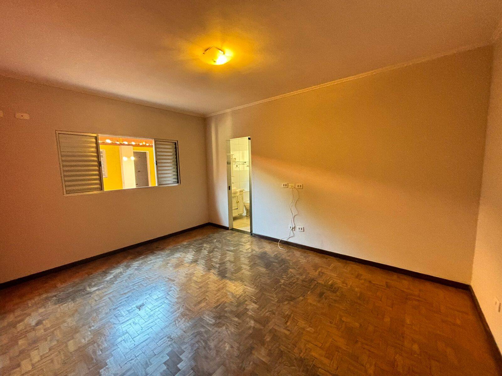 Casa para alugar com 3 quartos, 250m² - Foto 10