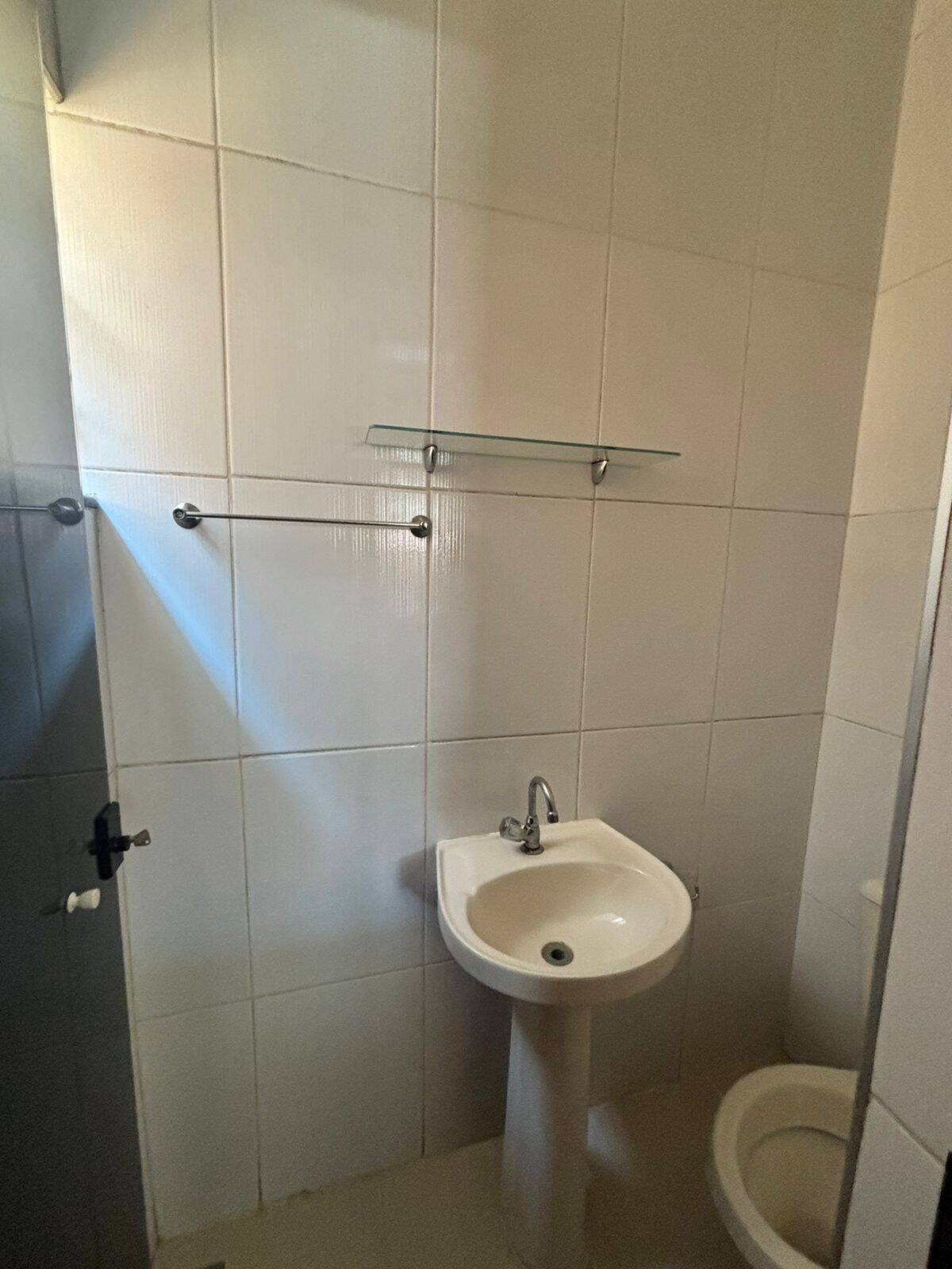 Casa para alugar com 3 quartos, 250m² - Foto 11