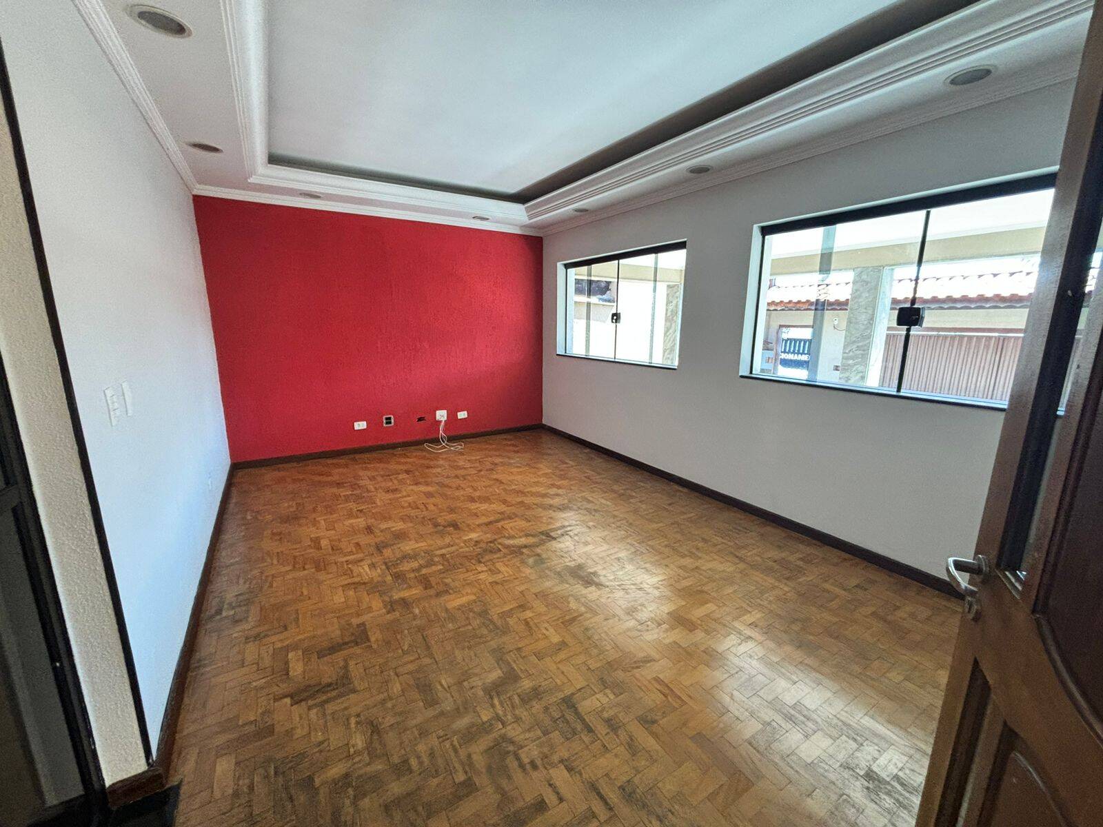 Casa para alugar com 3 quartos, 250m² - Foto 4