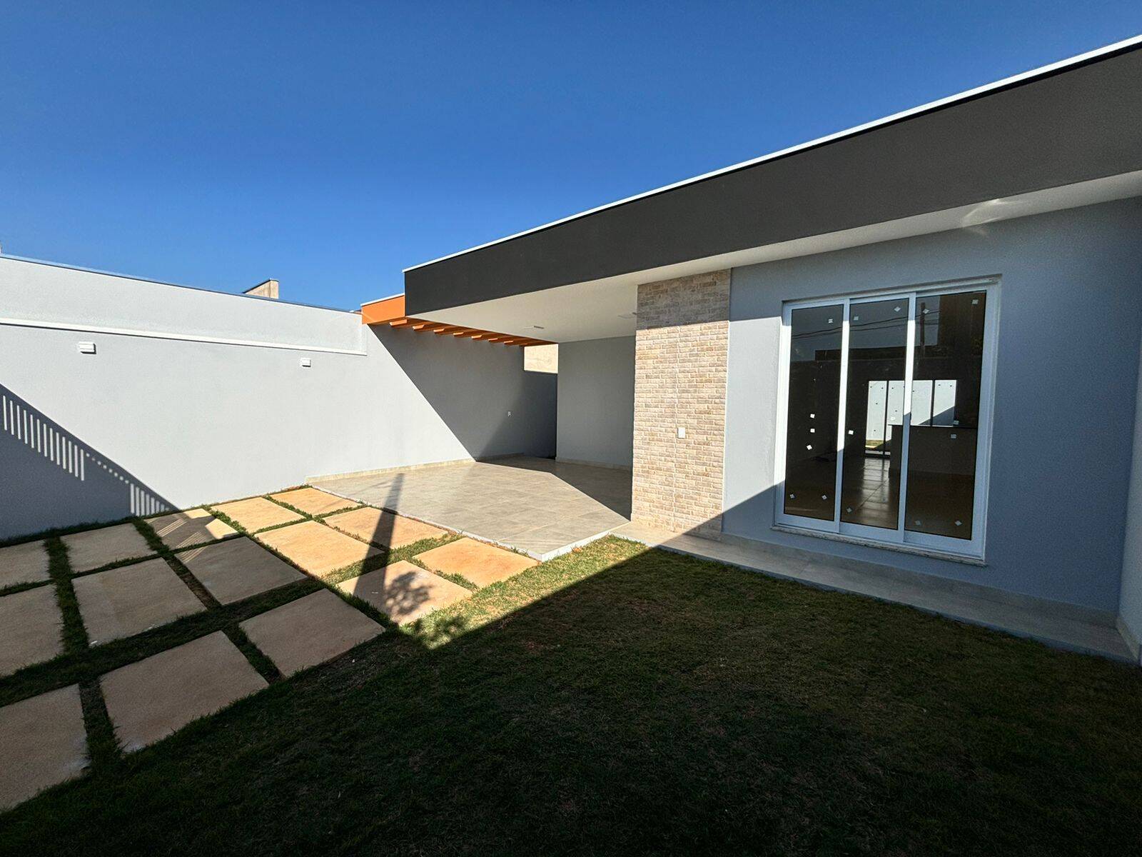 Casa à venda com 3 quartos, 250m² - Foto 3