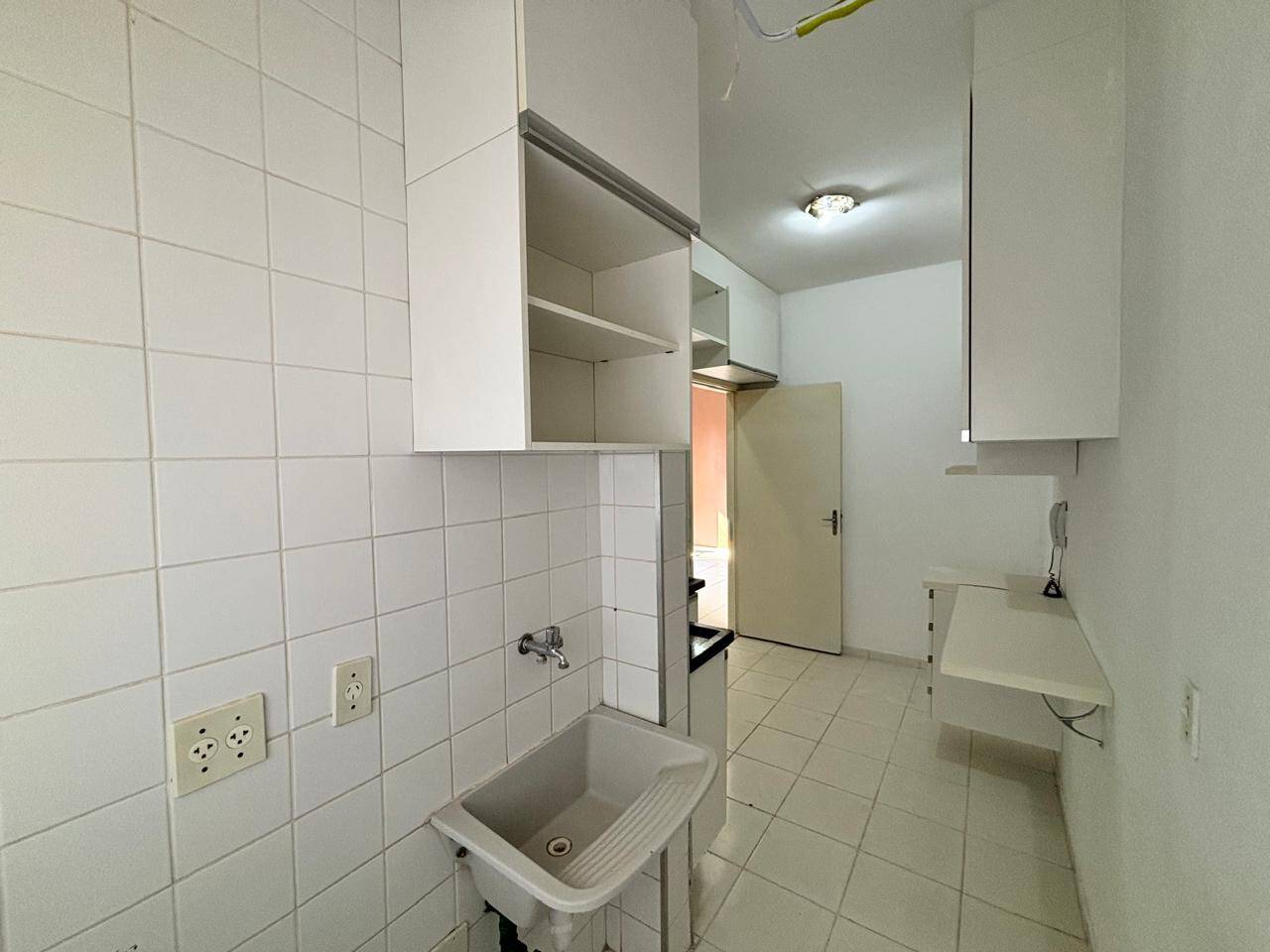 Apartamento para alugar com 2 quartos, 48m² - Foto 12