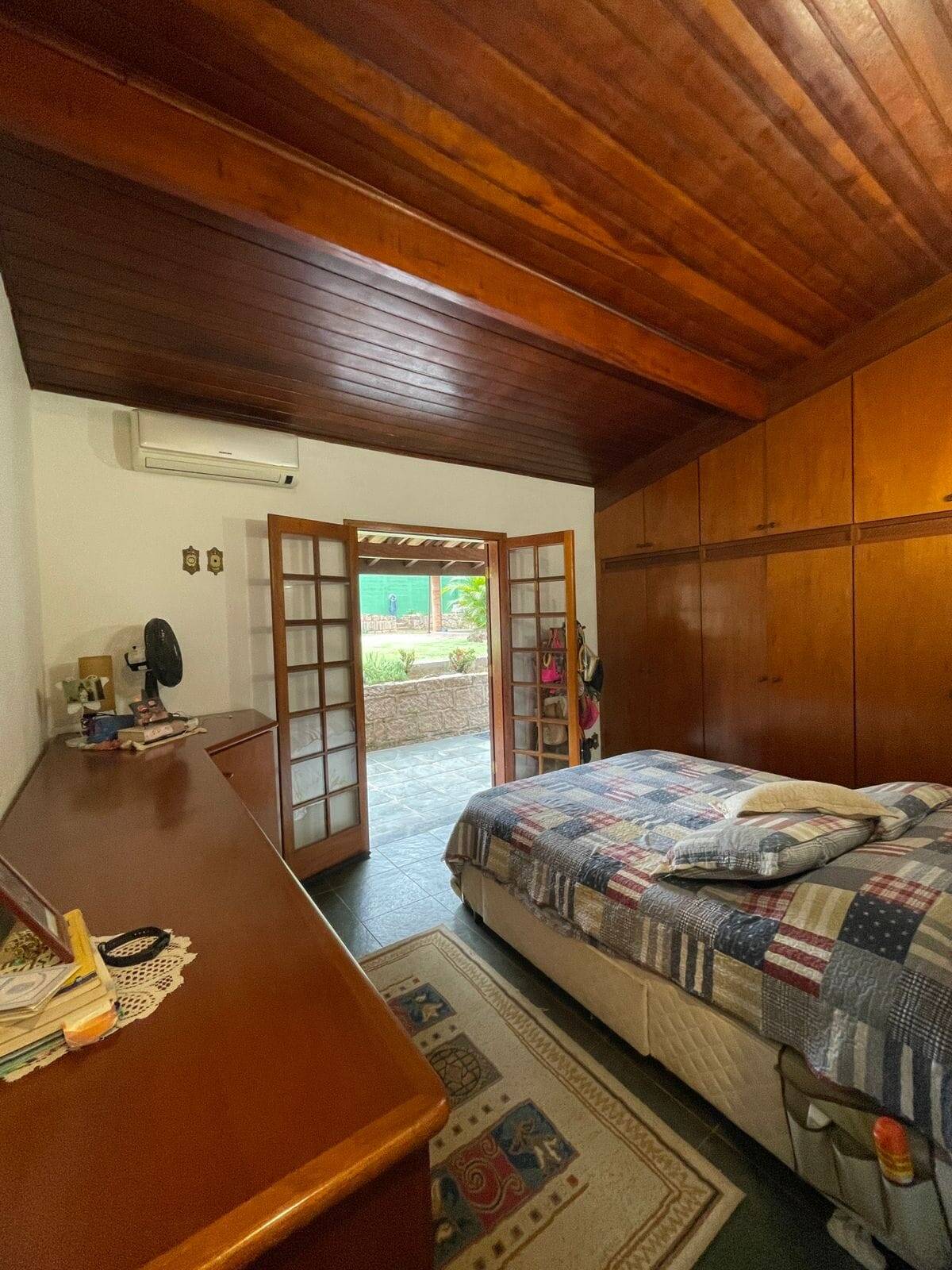 Casa à venda com 3 quartos, 363m² - Foto 18