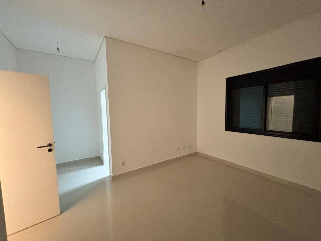 Casa de Condomínio à venda com 4 quartos, 430m² - Foto 8