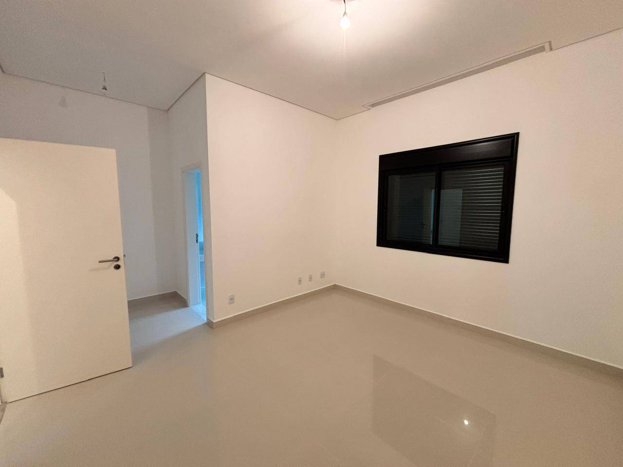 Casa de Condomínio à venda com 4 quartos, 430m² - Foto 6