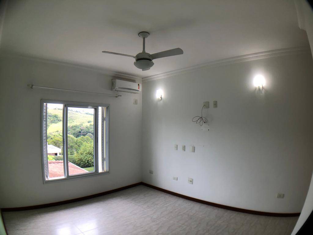 Casa de Condomínio à venda com 4 quartos, 360m² - Foto 5