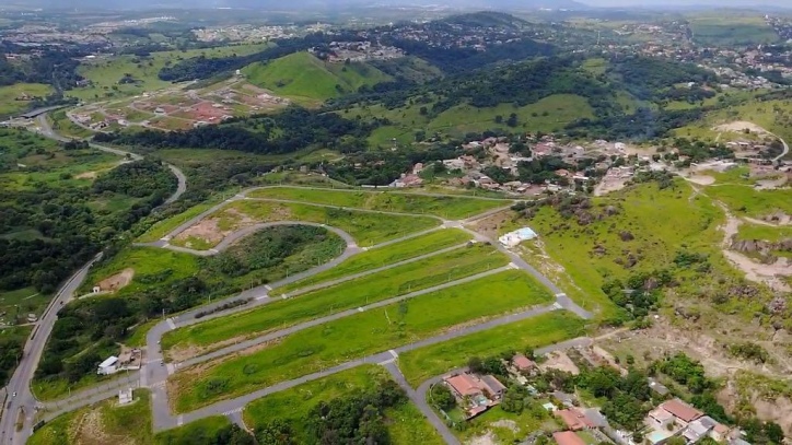 Terreno à venda, 300m² - Foto 1